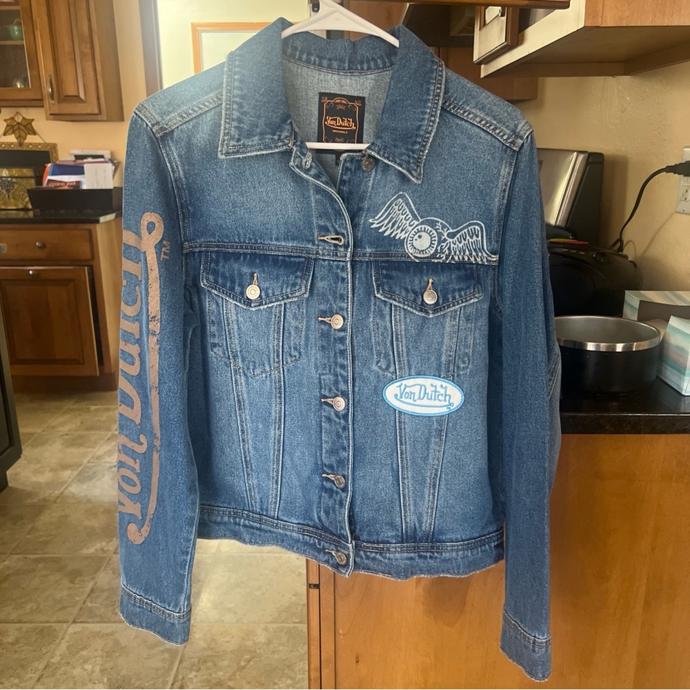 Von Dutch size s Blue Denim Jacket with Embroidered Wing and Logo Patches - Picture 7 of 7